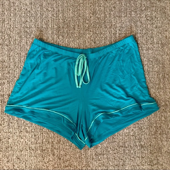 Victoria’s Secret Pajama Shorts - Picture 1 of 5